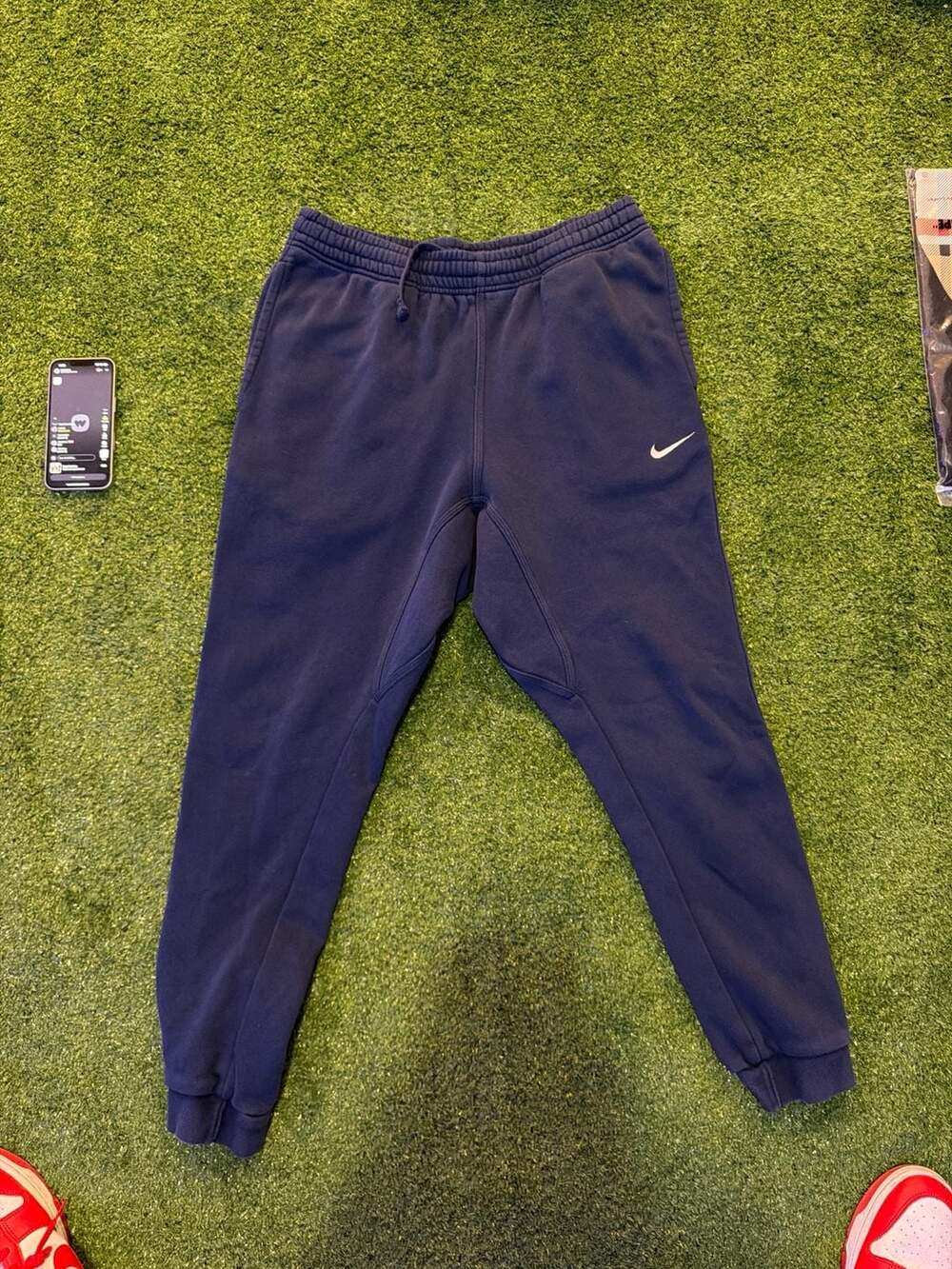 Nike Men's Sportswear Club Fleece Joggers Navy Blue Large